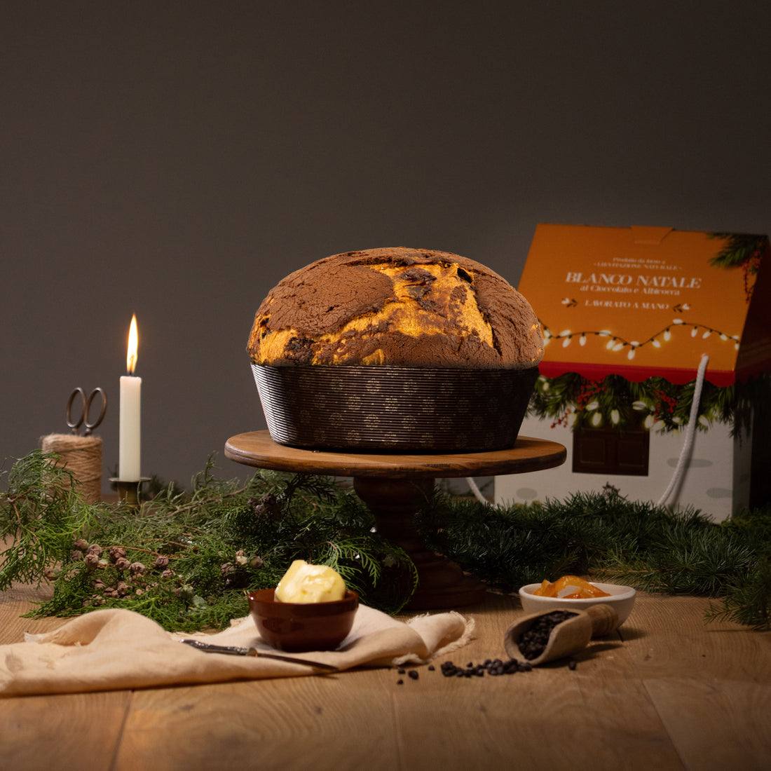 "Casetta" Panettone con Cioccolato e Albicocca